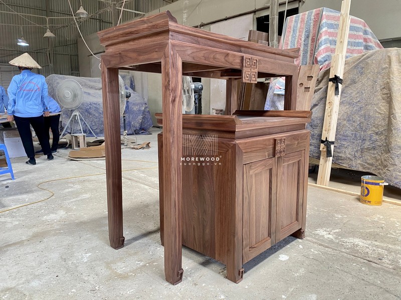 3. Những đặc điểm nổi bật của bàn thờ phong thuỷ miền Bắc là gì? 3. Những đặc điểm nổi bật của bàn thờ phong thuỷ miền Bắc là gì?